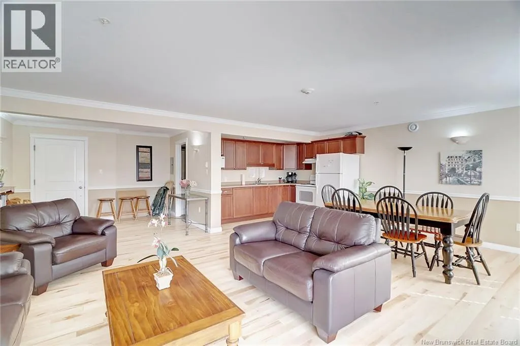 362 Carleton Street Unit# 407