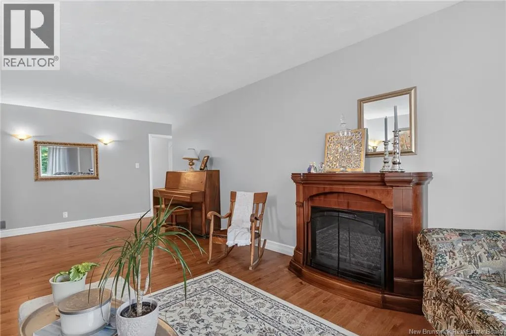 55 Morewood Crescent