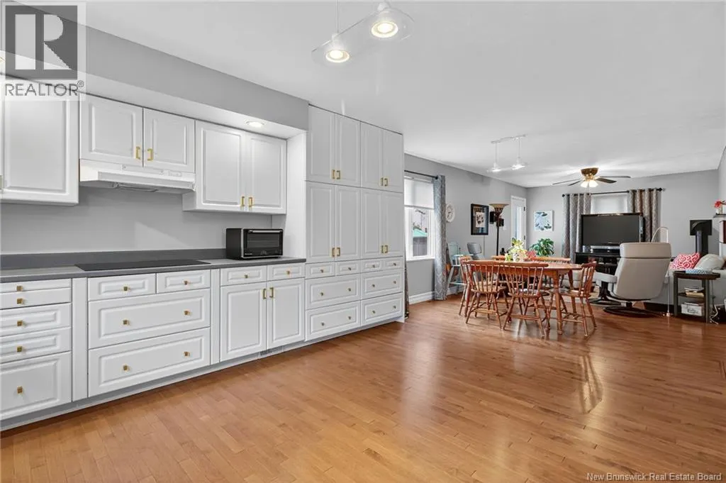 55 Morewood Crescent