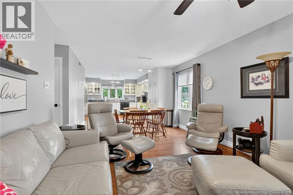 55 Morewood Crescent