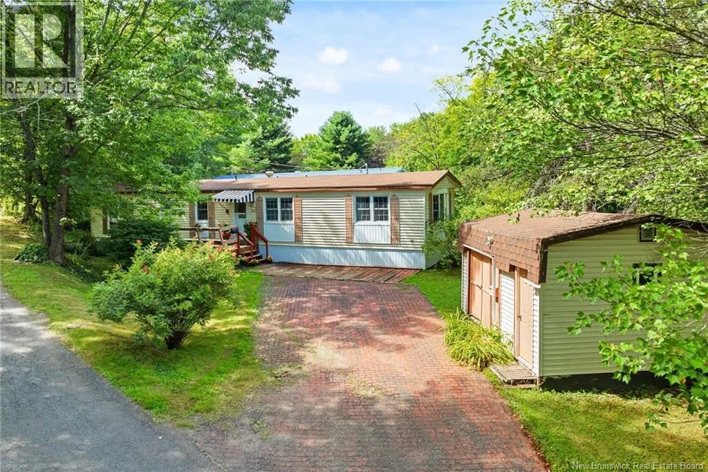 392 Abbey Lane