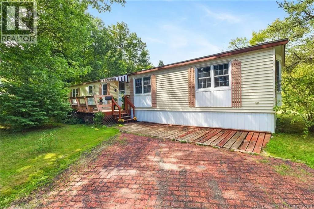 392 Abbey Lane