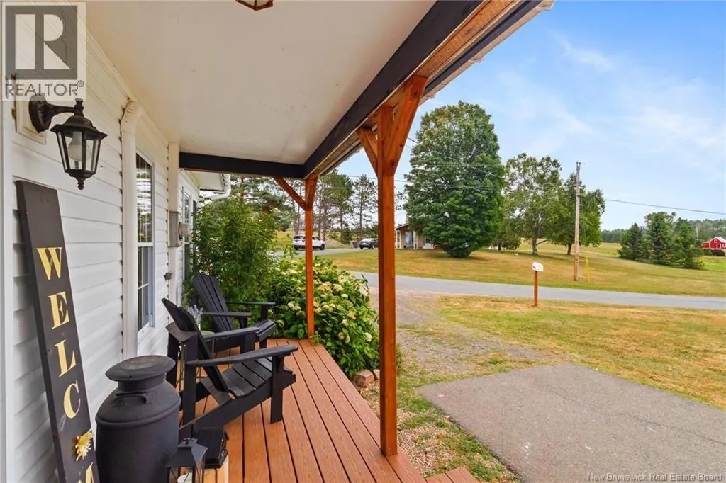 73 Howland Ridge Road