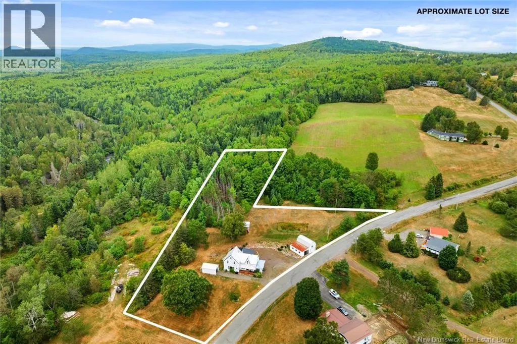73 Howland Ridge Road