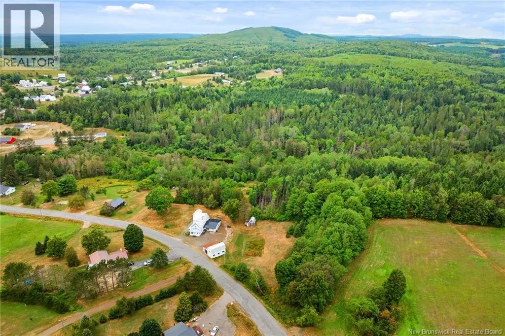 73 Howland Ridge Road
