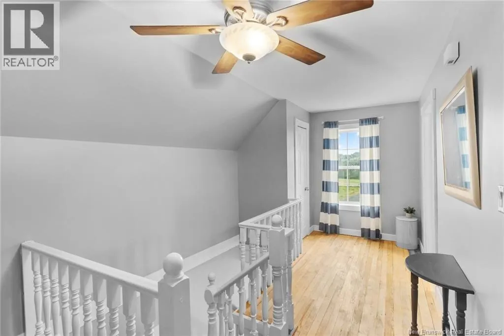 73 Howland Ridge Road