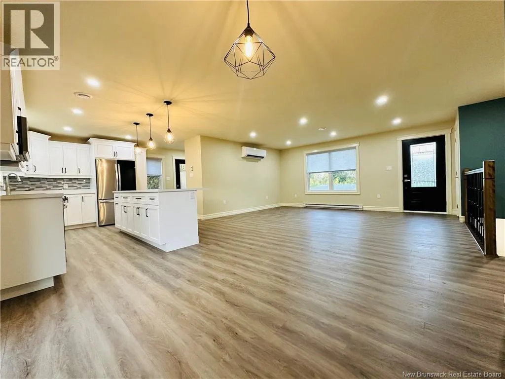 1797 King George Hwy