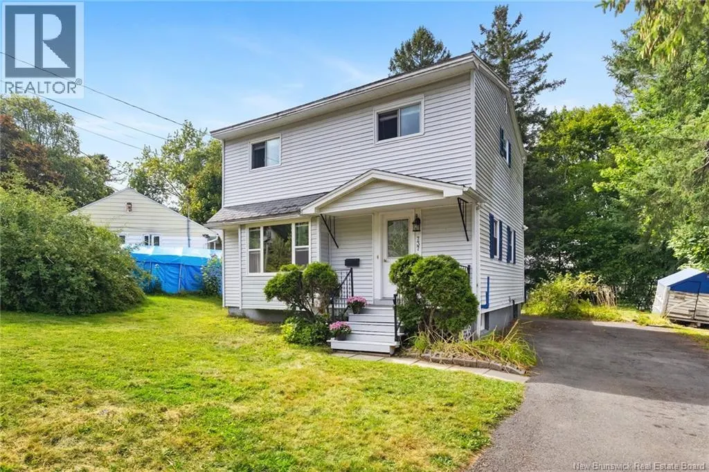 737 REID Street