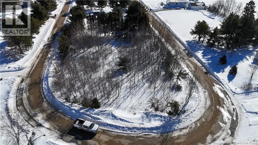 2 Rockcliff Boulevard