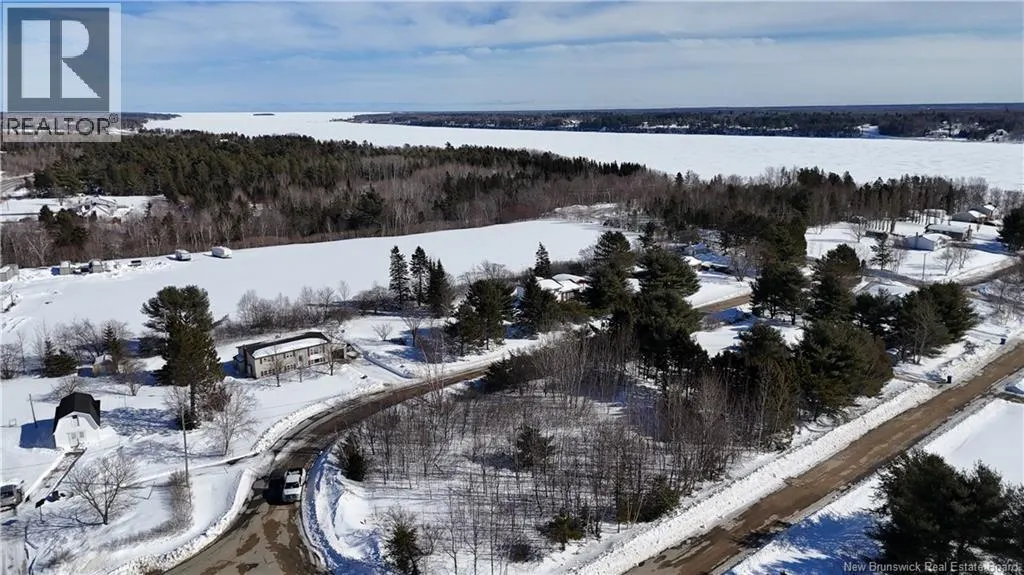 2 Rockcliff Boulevard