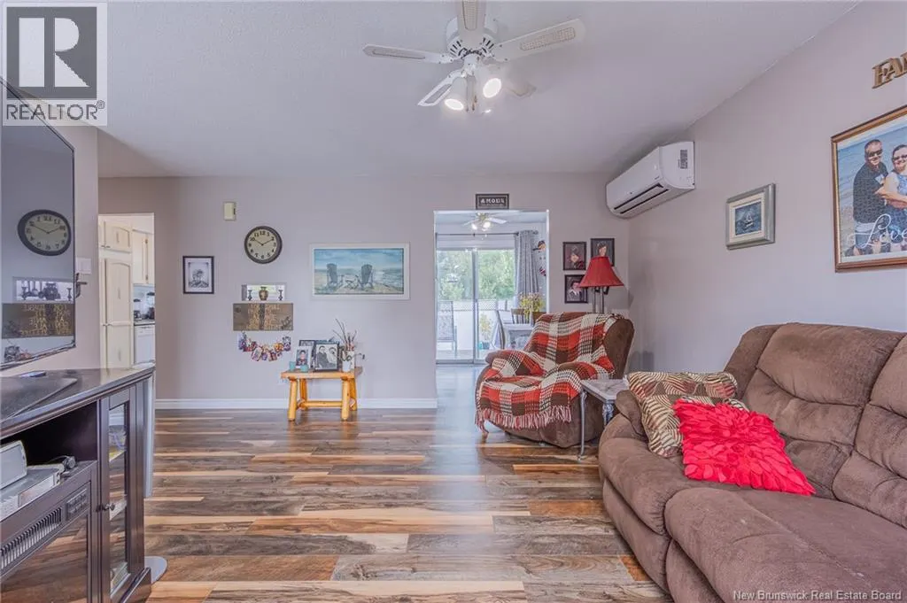 214 Maurice Crescent