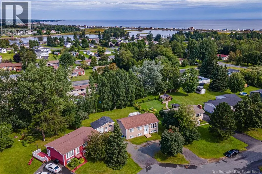 214 Maurice Crescent