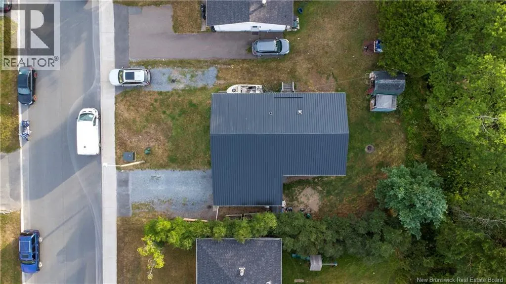 571 Michael Crescent