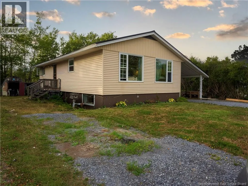 571 Michael Crescent