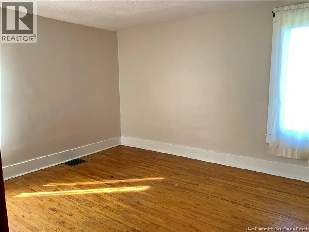 407 Victoria