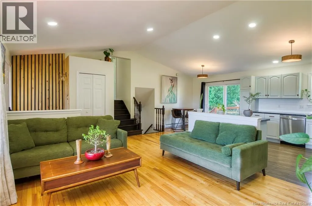 10 Chilkoot Court