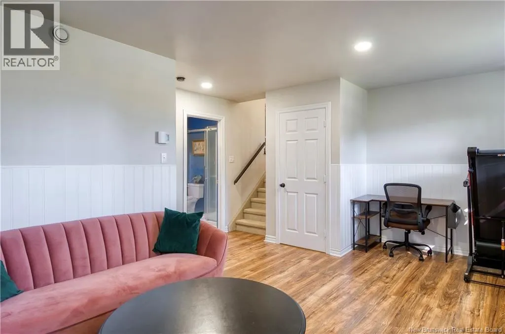 10 Chilkoot Court
