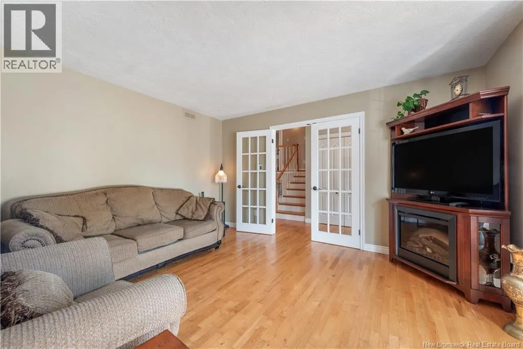153 Elmhurst