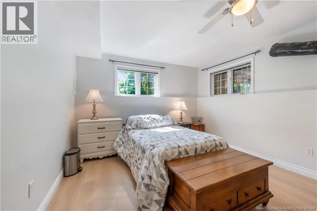 153 Elmhurst