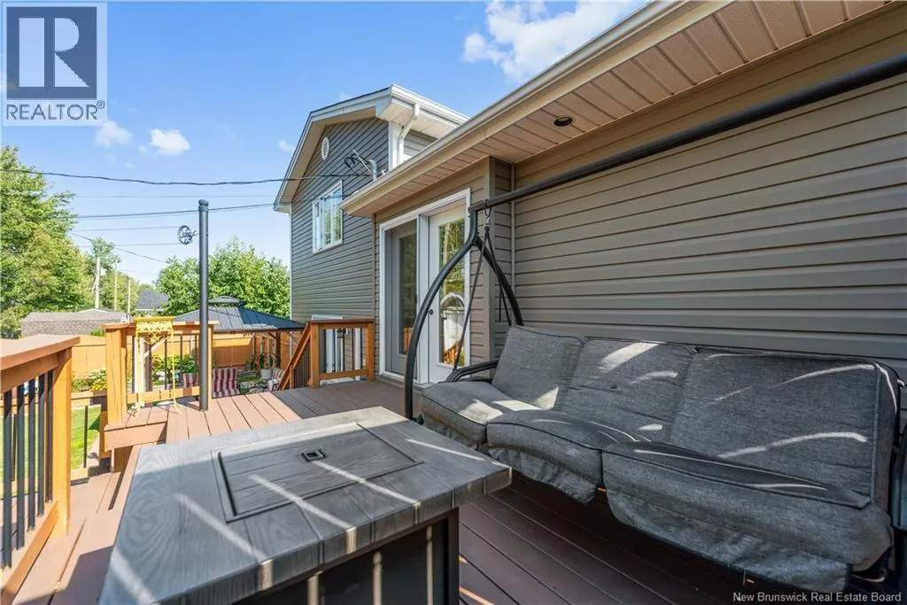 153 Elmhurst