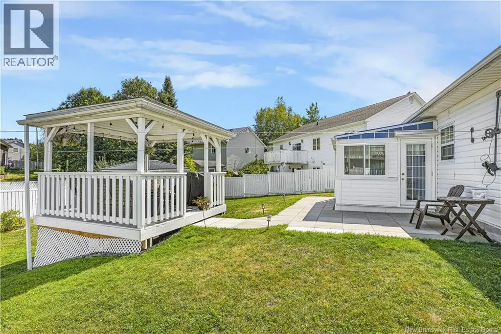 69 Lansdown Avenue