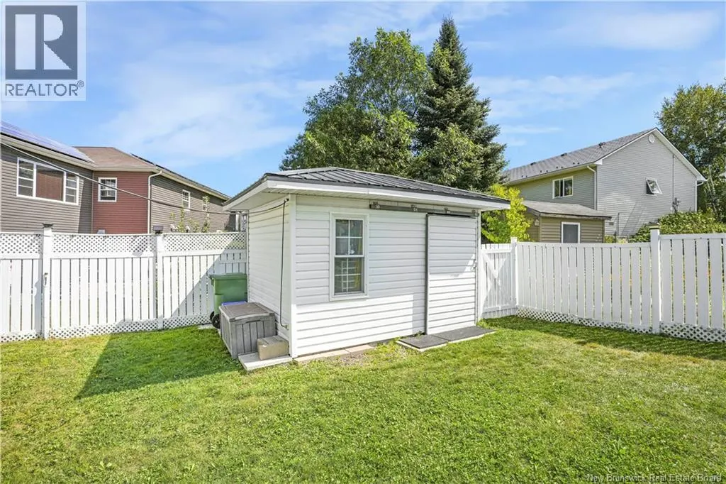 69 Lansdown Avenue