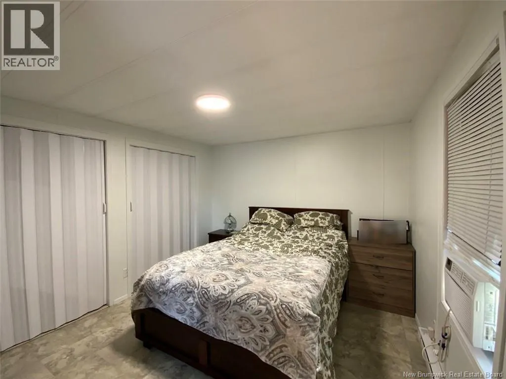 56 le Paradis Street