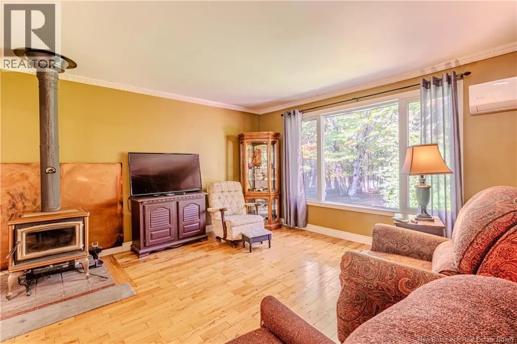 52 Pettingill Road