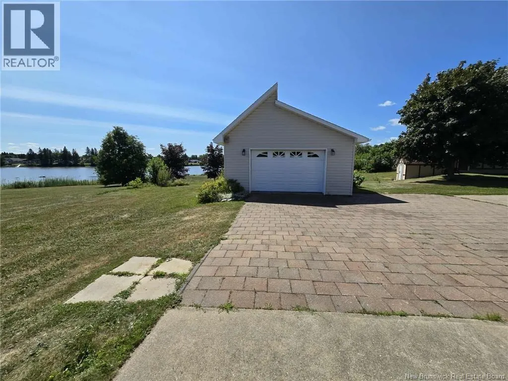 804 St Pierre Crescent