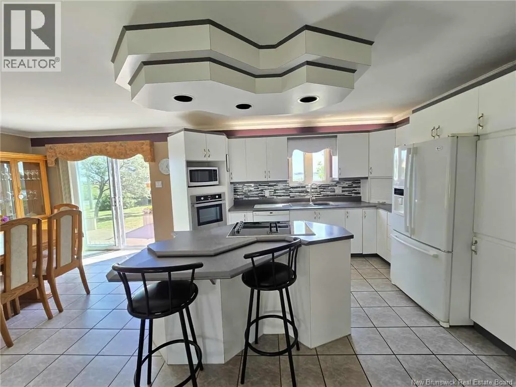 804 St Pierre Crescent