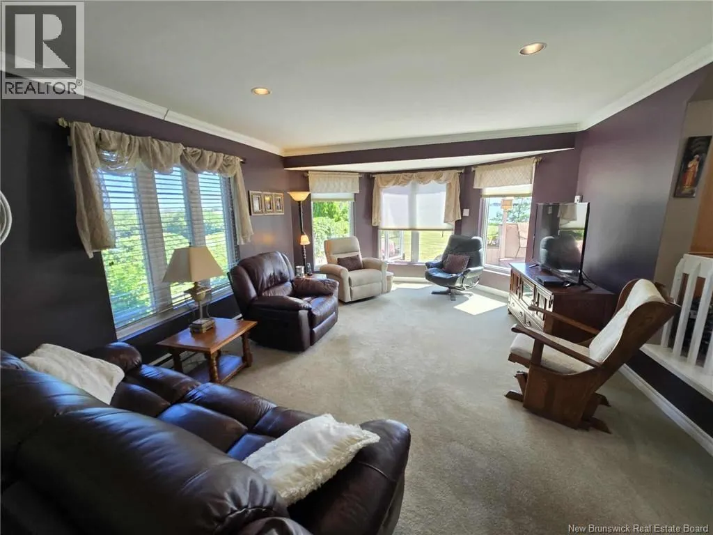 804 St Pierre Crescent