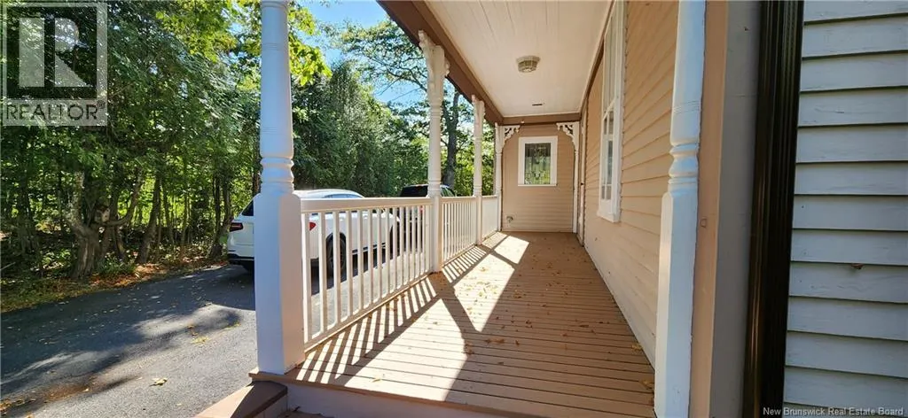 32 Campbell Hill Road