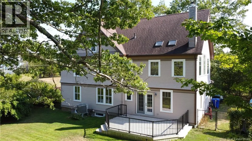 32 Campbell Hill Road