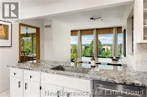 8 Fairway Boulevard