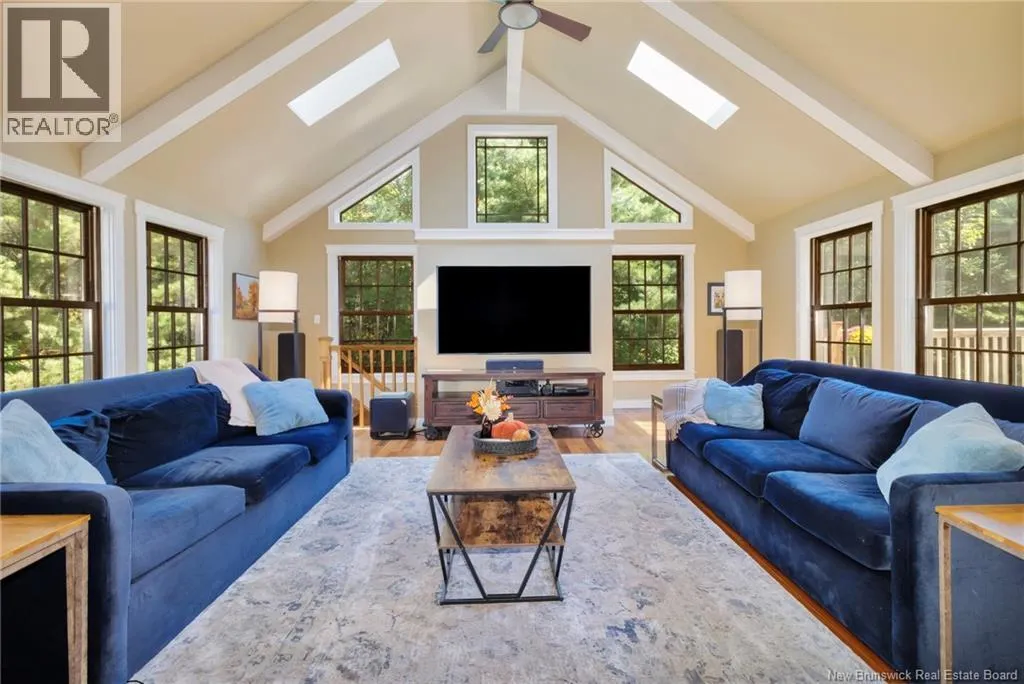 5 Cobblestone Drive