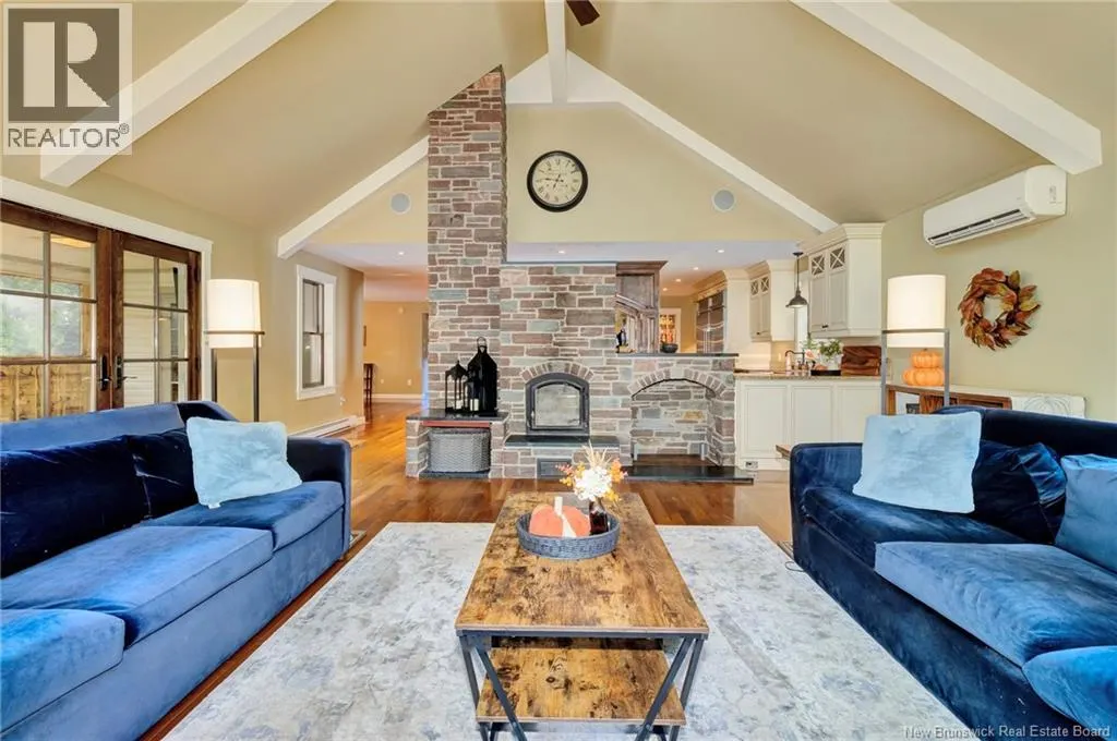 5 Cobblestone Drive