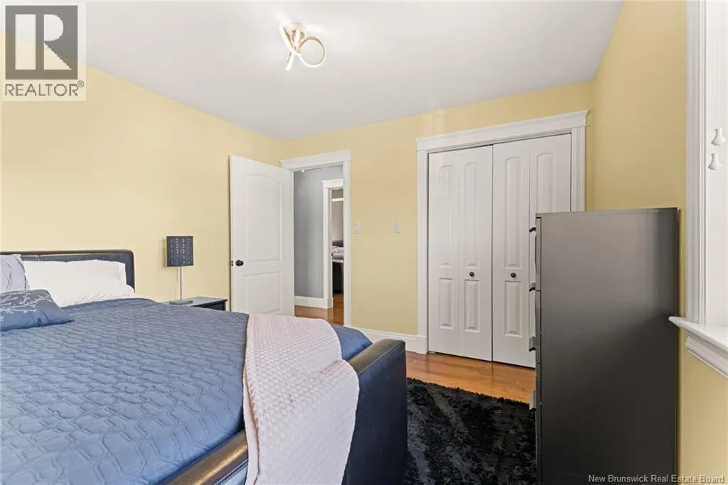 40 Salengro Crescent