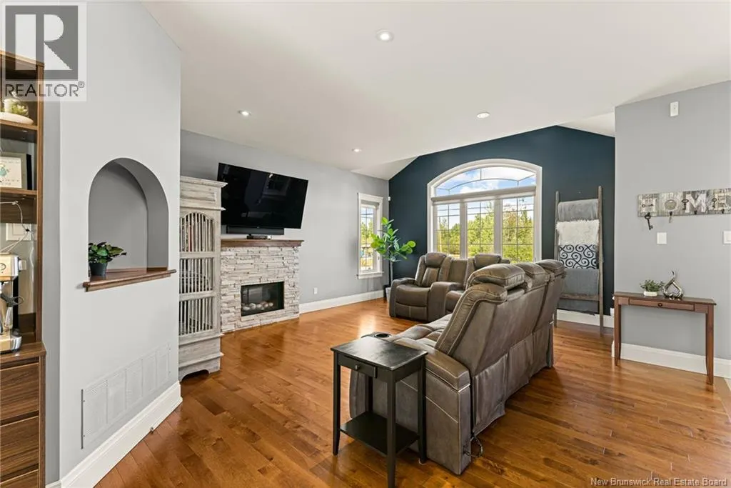 40 Salengro Crescent