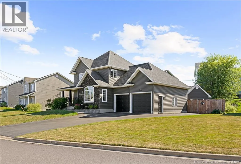 40 Salengro Crescent
