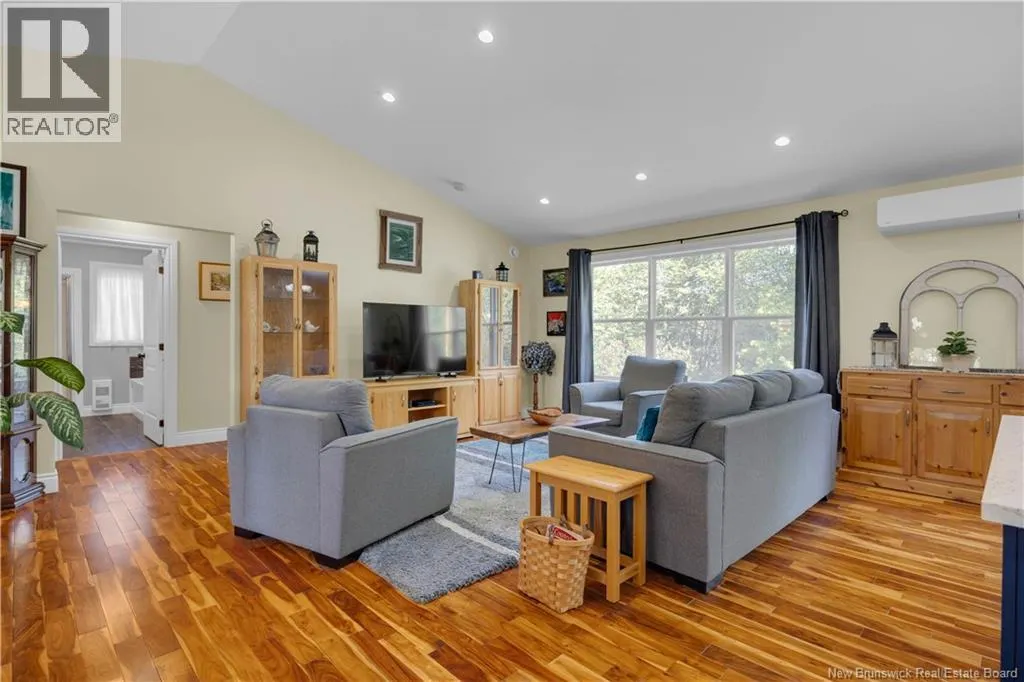 15 Parkridge Court