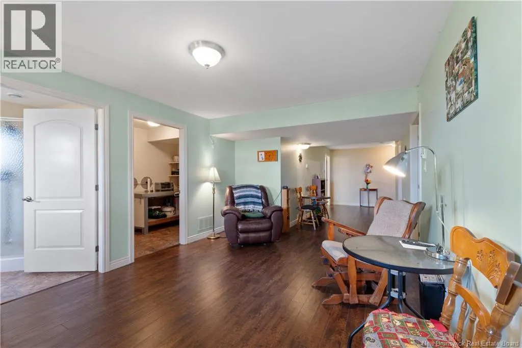 10 Bunker Hill Drive