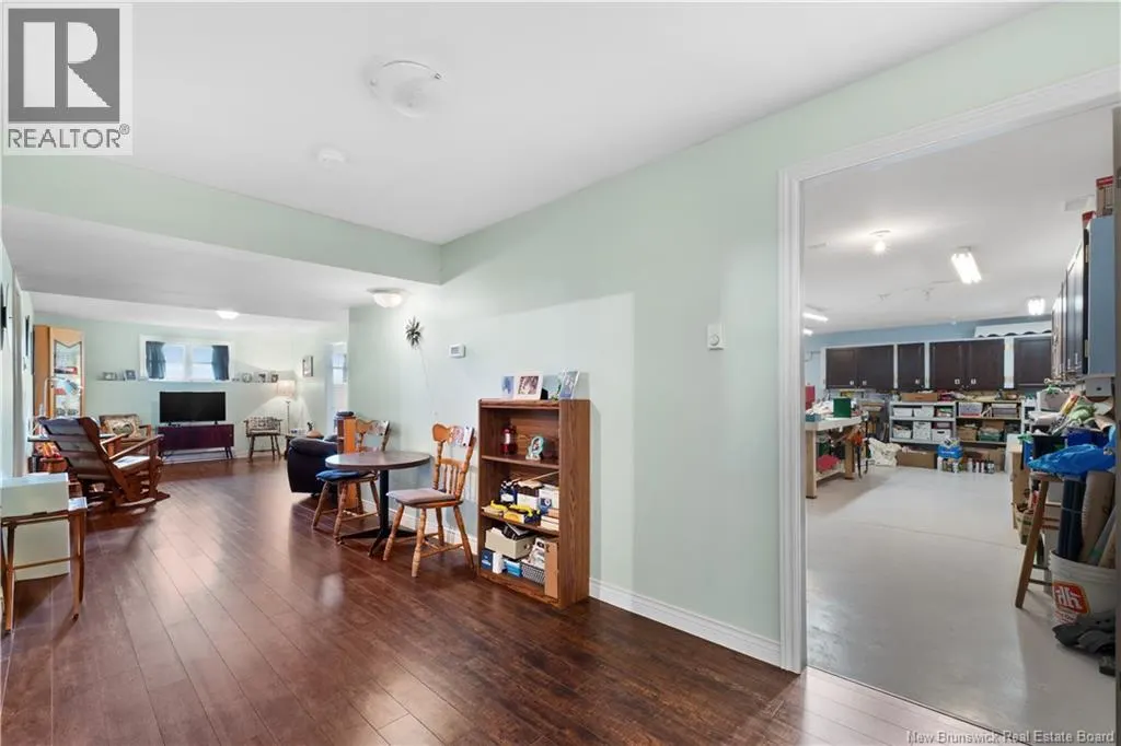 10 Bunker Hill Drive