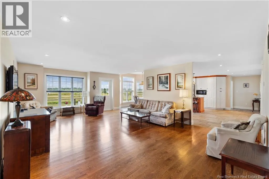 10 Bunker Hill Drive
