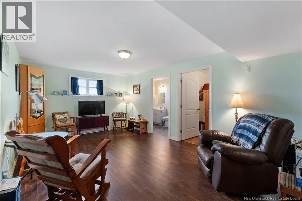 10 Bunker Hill Drive