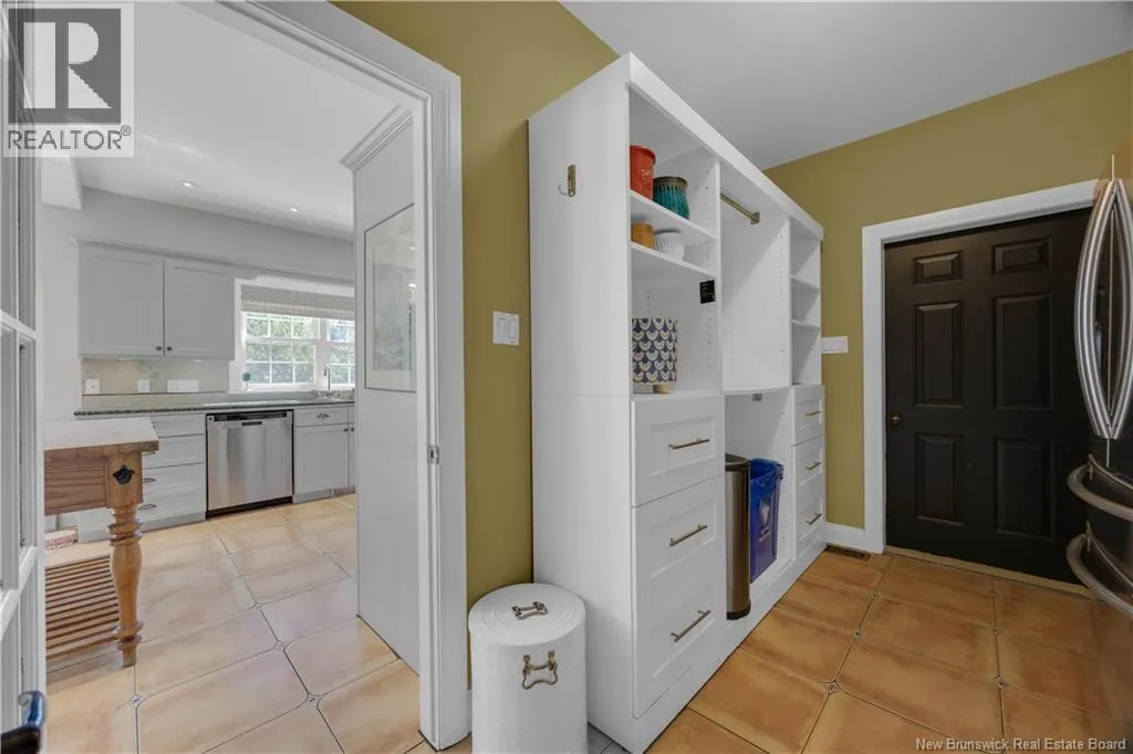 7 Meredith Drive