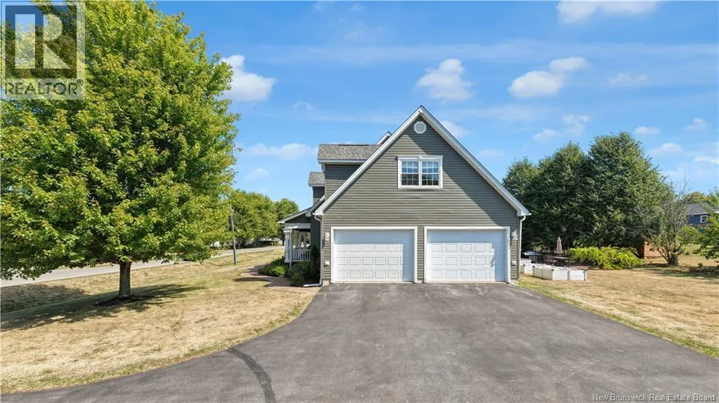 7 Meredith Drive