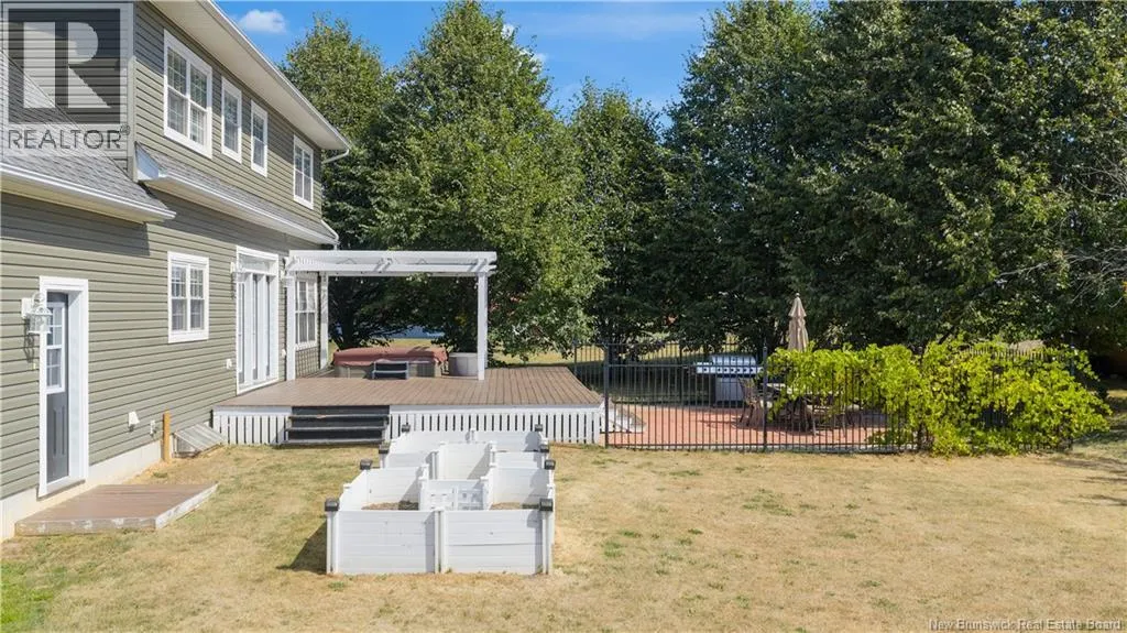 7 Meredith Drive