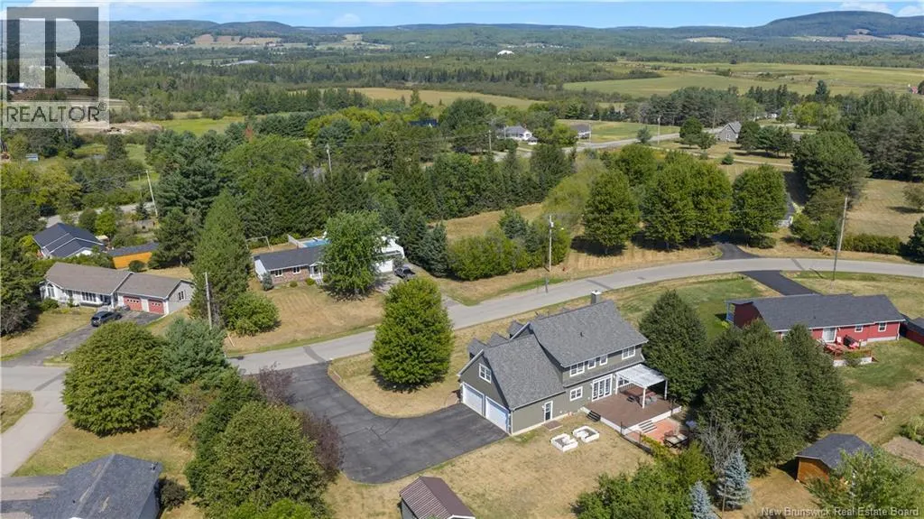 7 Meredith Drive