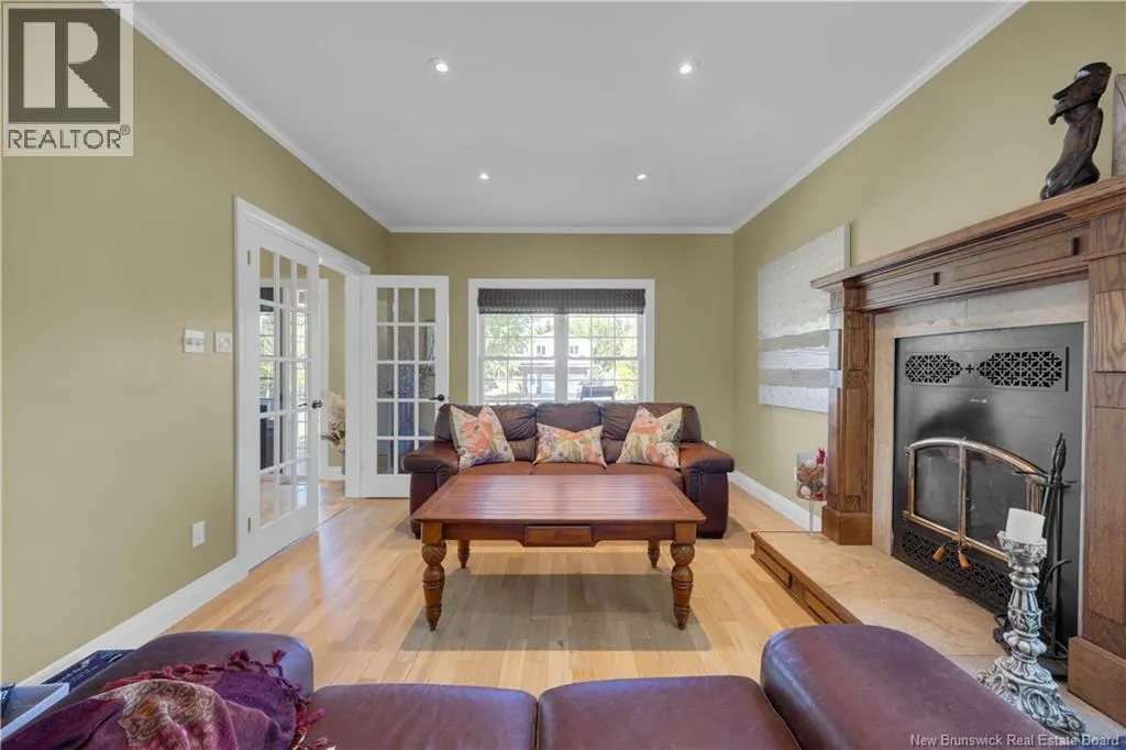 7 Meredith Drive