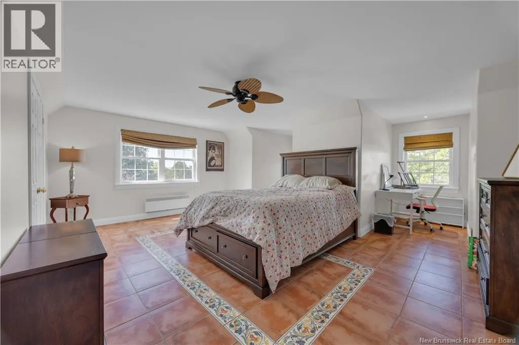 7 Meredith Drive